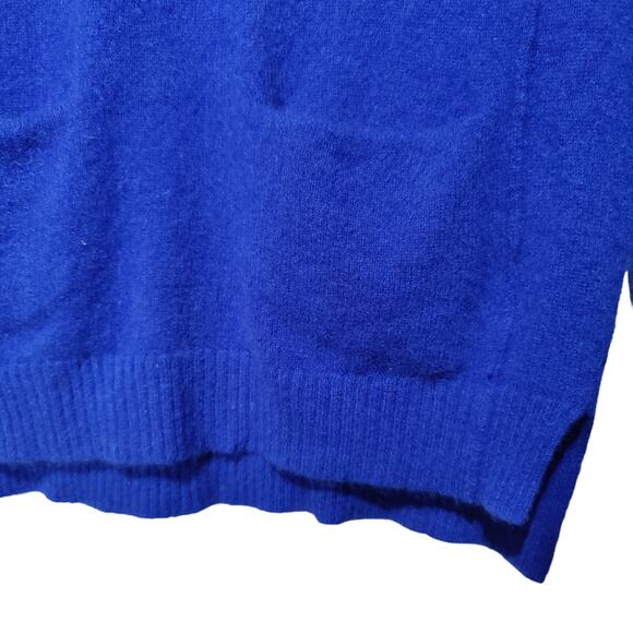 Maison Jules Women's Sz XS Royal Blue 100% Cashmere Sweater Soft Cozy Round Neck - Picture 2 of 5